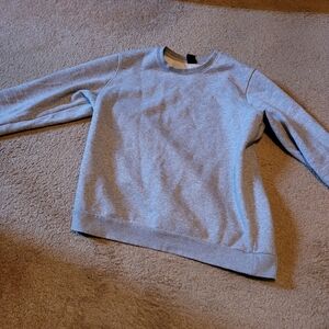 Under Armour sweatshirt